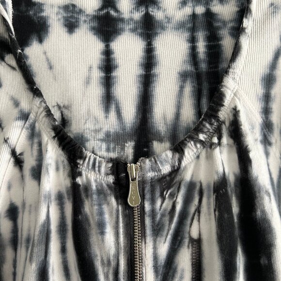 XCVI, ZIP UP HOODIE, BLACK AND WHITE SIZE XL, HARDLY WORN, LIKE NEW CONDITION. - Picture 2 of 4